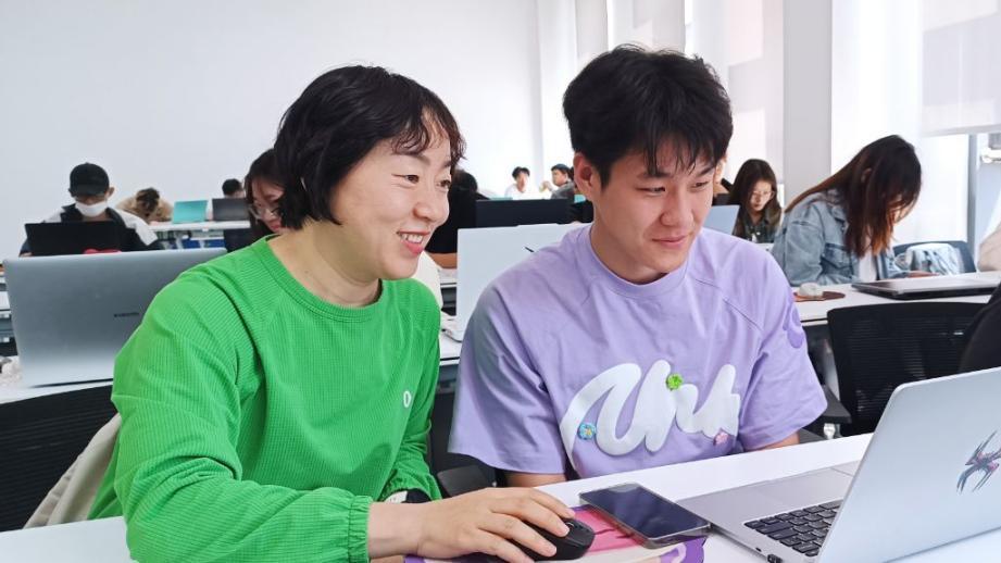 陈伟卫：深耕教育沃土，倾心培育大东软学子